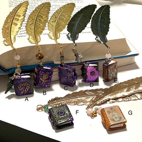 Bookmark Feather and miniature Polymerclay book-Bookmark Metal feather - Picture 2 of 10